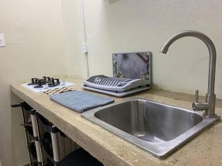 Cozy Studio Apartment Minutes from the Beach - Willemstad - 9