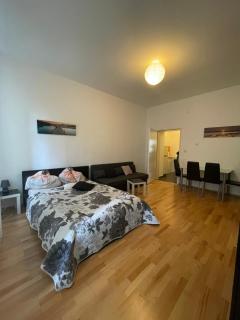 Apartments Keinergasse 18-contactless check-in! - 0