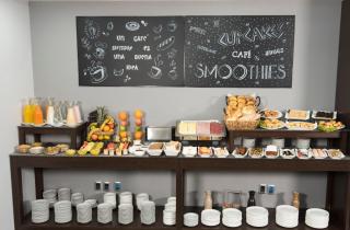 Holiday Inn Montevideo by IHG - Montevideo - 4