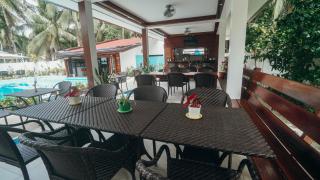Point 303 Resort - General Luna - 4
