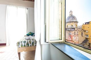 Lopez 20 a Big Family Apartment by Napoliapartments - Napels - 9