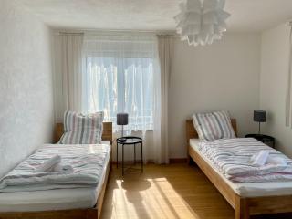 Geräumige Ferienwohnung mit 3 Schlafzimmern und guter Anbindung - Friedrichshafen - 5