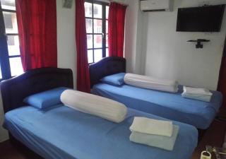 ASH HOTEL - 2