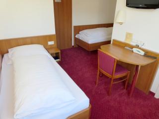 Hotel Find - Stuttgart - 5