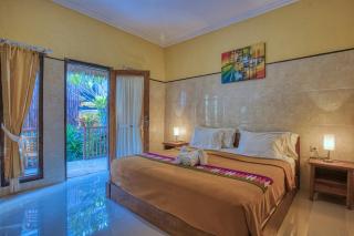Sari Nadi Homestay - 0
