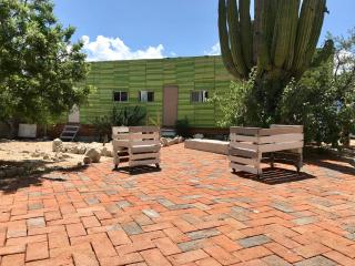 Susu’Z Village Hostel and Rooms - La Ventana - 4