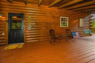 Gone To Therapy, Game Room, 1089 of FREE Attraction tickets for each paid day, Dollywood and More - Sevierville - 4