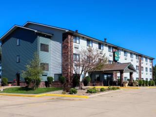 Quality Inn & Suites Bloomington I-55 and I-74 - Bloomington - 4