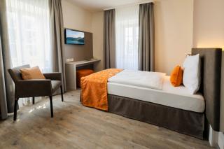 Hotel Kurhaus Bad Bocklet - Bad Bocklet - 9