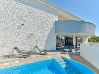Holiday Home East by Interhome - Tribunj - 0