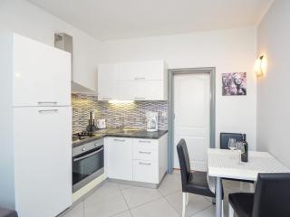 Apartment Roko by Interhome - Brodarica - 6