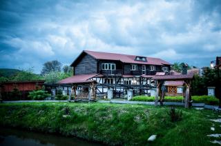 Pensiunea Sarmis - 2