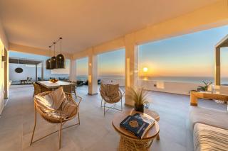 Eolia Luxury Villas - Pyrgos - 0