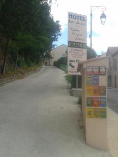 Hotel Saint Jacques - Vals-les-Bains - 2