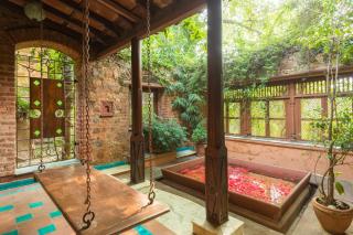 Hostie Chinar Haveli - Heritage home with Pool, Gurgaon - 7
