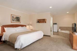 Travelodge by Wyndham Kamloops - 6
