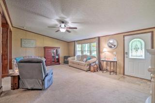 Monett Family Ranch Home with Fireplace and Huge Deck! - Monett - 7
