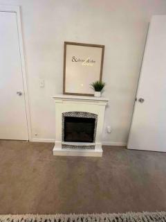 Shiloh House 3-bed, 2 bath, living room, garage - Amarillo - 2