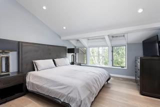 New Listing West End Jewel - Steps to bus to 4 ski areas 4860 - 1