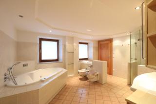 Fantastic Garden Friends & Family Apartment - Garmisch-Partenkirchen - 3