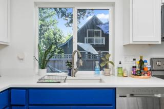 Sellwood Retreat - Portland - 5