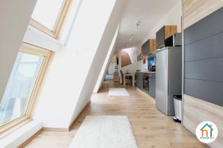 Premium Apartment by Hi5 - Penthouse studio + rooftop - Budapest - 3