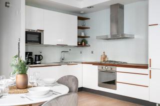 2ndhomes Loft Apartment with Spa & Balcony by the White Church - Helsinki - 5