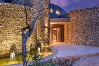 Luxury Villa looking onto Kruger National Park - 7