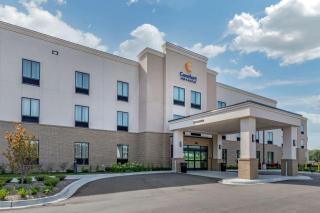 Comfort Inn & Suites - City in the Village of Clarkson - 7