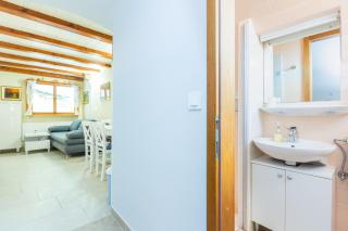 Apartment Sepat with Free Parking Place in Baska - Baška - 1