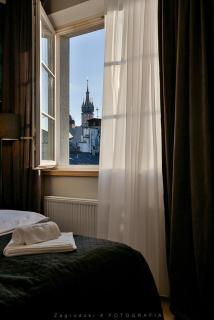 Saint Thomas Corner - by Upstairs - Cracovia - 7