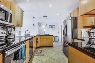 Coral Cottage - 3