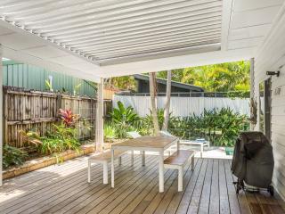 Elua Beach House - 8
