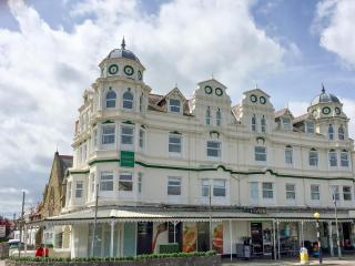 Royal Manor Park - Llandudno - 0