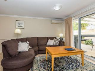 Gecko Retreat at Cape View - Broadwater - 8