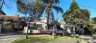 Casona LA FLORIDA con parque y pileta, a una cuadra del río - Rosario - 9