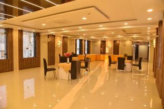 Hotel Nexus l Hotels In Charbagh Lucknow - Lucknow - 1