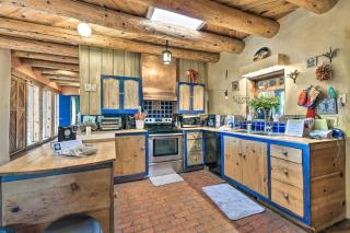 El Prado Home with Hot Tub, Panoramic Mtn Views - 4