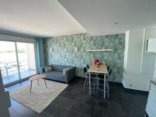 ECHAPPEE BELLE AU BORD DU LAC - 9