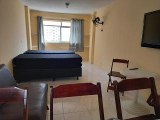 Apartamento 408 - 2 quadras da Praia - 6