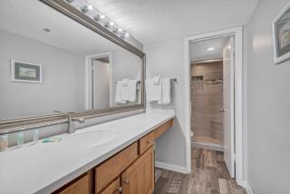 Phoenix East 604 - 3