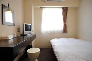 7 Days Hotel Plus - 8
