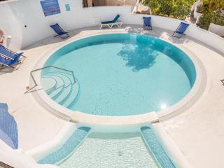 Paradise Beach - Seaviews - BBQ - Large Terrace - Pool & Pool Bar - 5