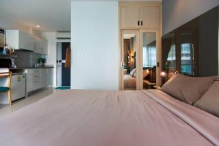 Grand blue condominium by Lookkaew - 9