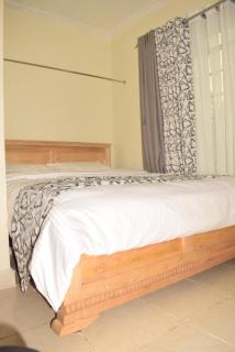 Stylish 2BR with Wi-Fi and secure parking - Kakamega - 2
