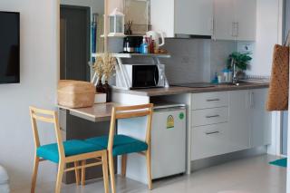 Grand blue condominium by Lookkaew - 2