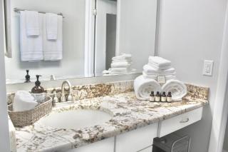 Ocean Breeze Condo - 6