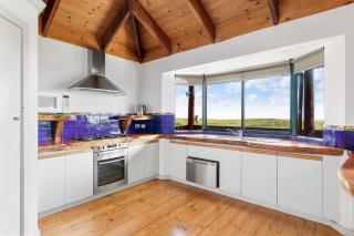 Red Door - Enjoy Exclusive Front Row Sunsets from the Balcony & Walks to the Surf in Gnarabup - Gnarabup - 1