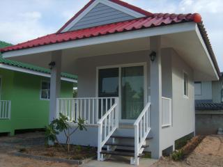 Chomna Resort - Ban Bua Yai - 4