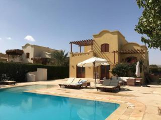 Gorgeous Villa in Gouna with Heated Private Pool - 0